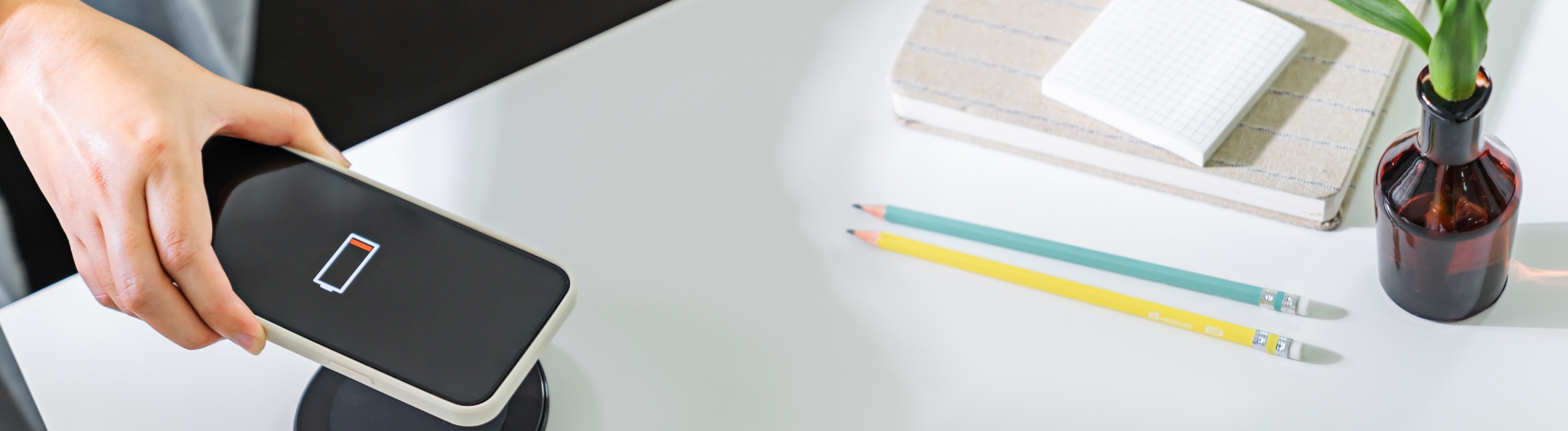 Gadżety reklamowe z ładowaniem indukcyjnym - innowacyjna promocja firmy