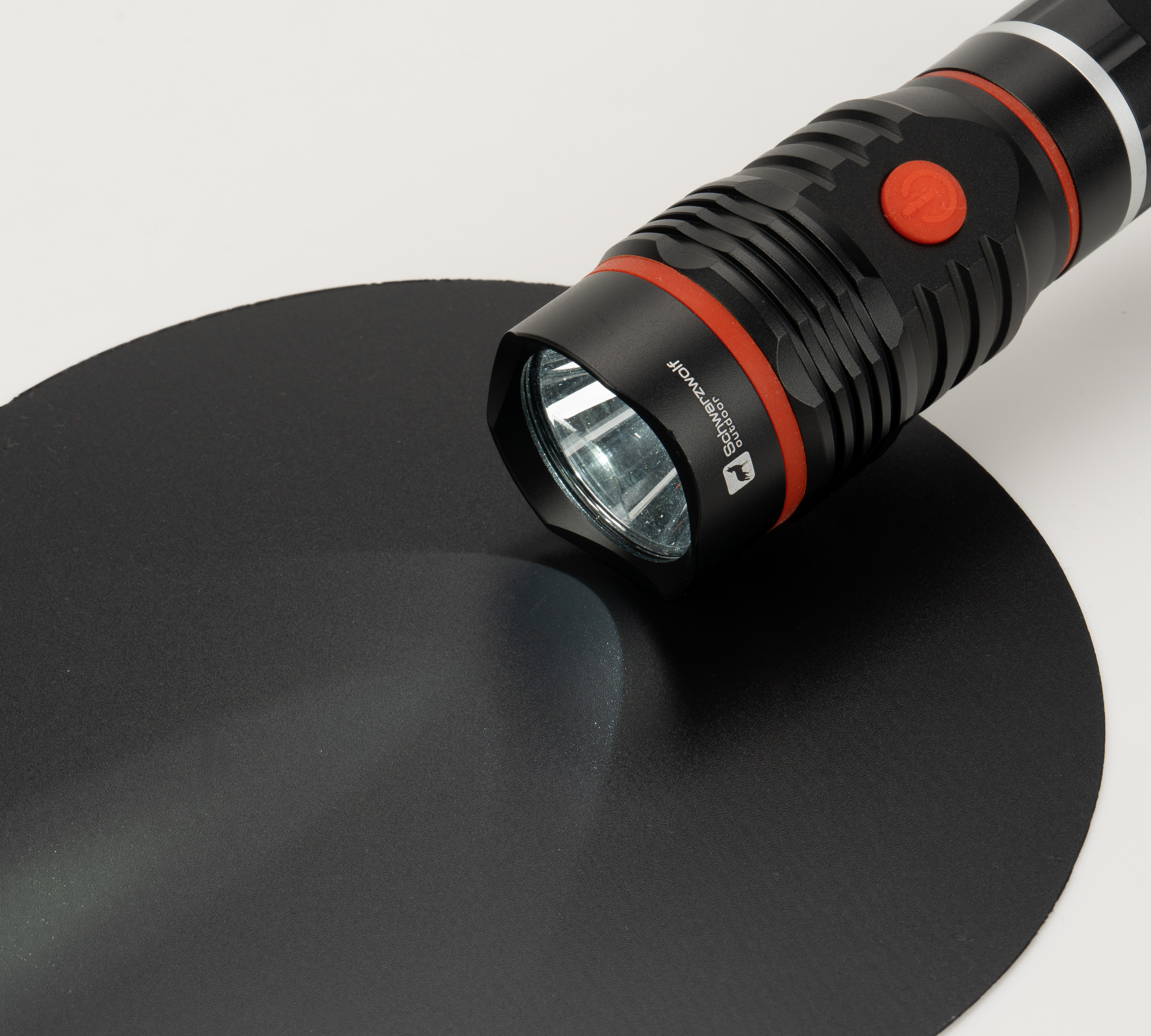 Latarka BIWA Schwarzwolf