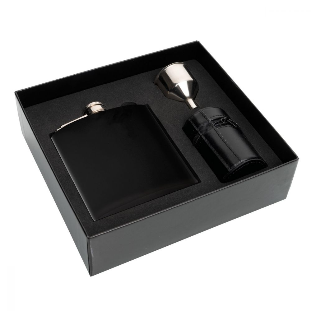 Piersiówka 236 ml MADONIE Schwarzwolf