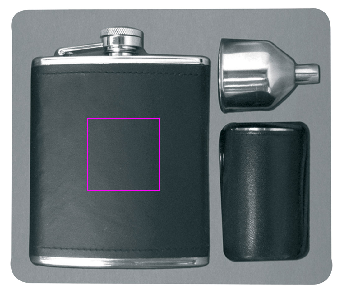 Piersiówka 236 ml MADONIE Schwarzwolf