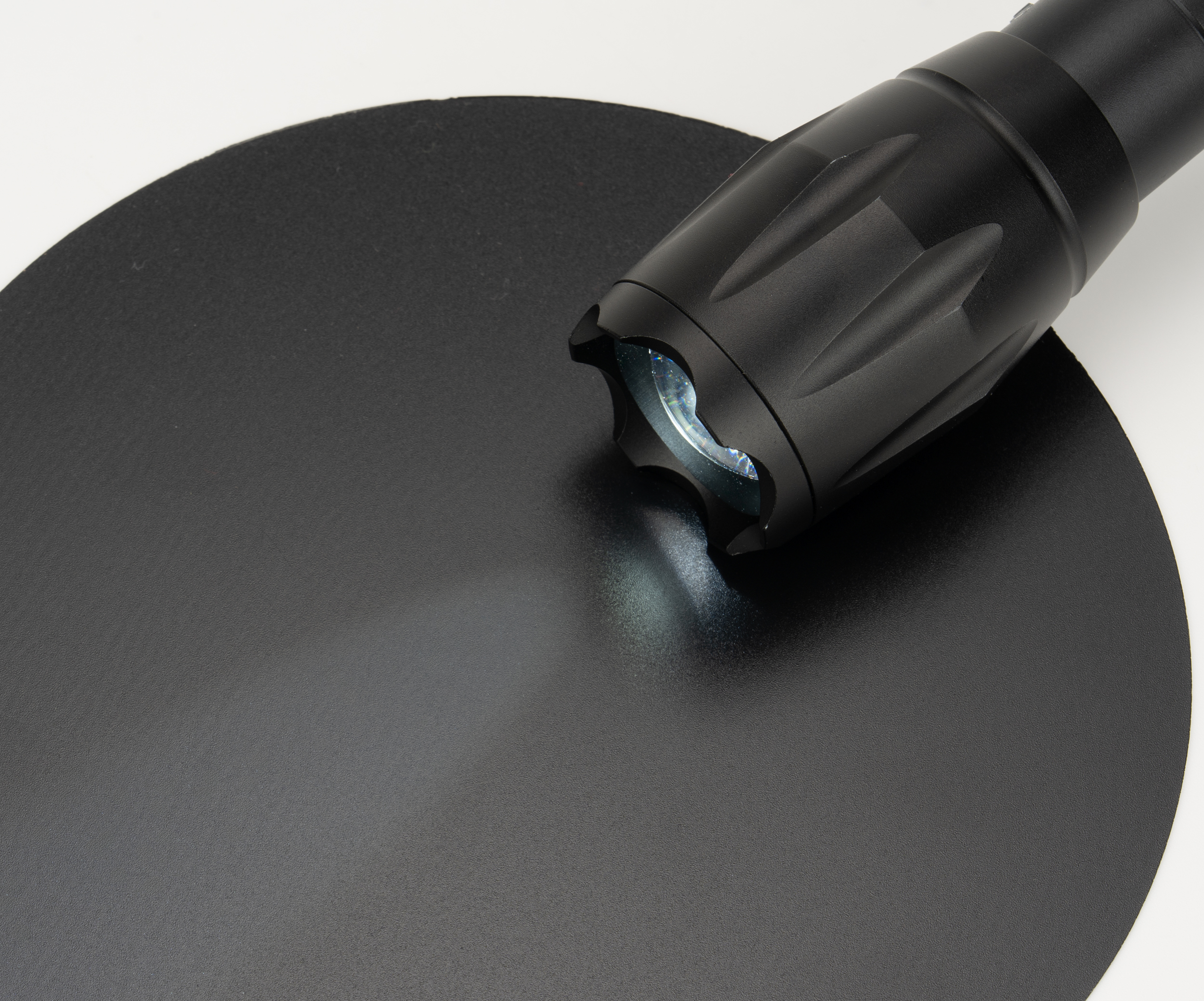 Latarka DELGADA Schwarzwolf