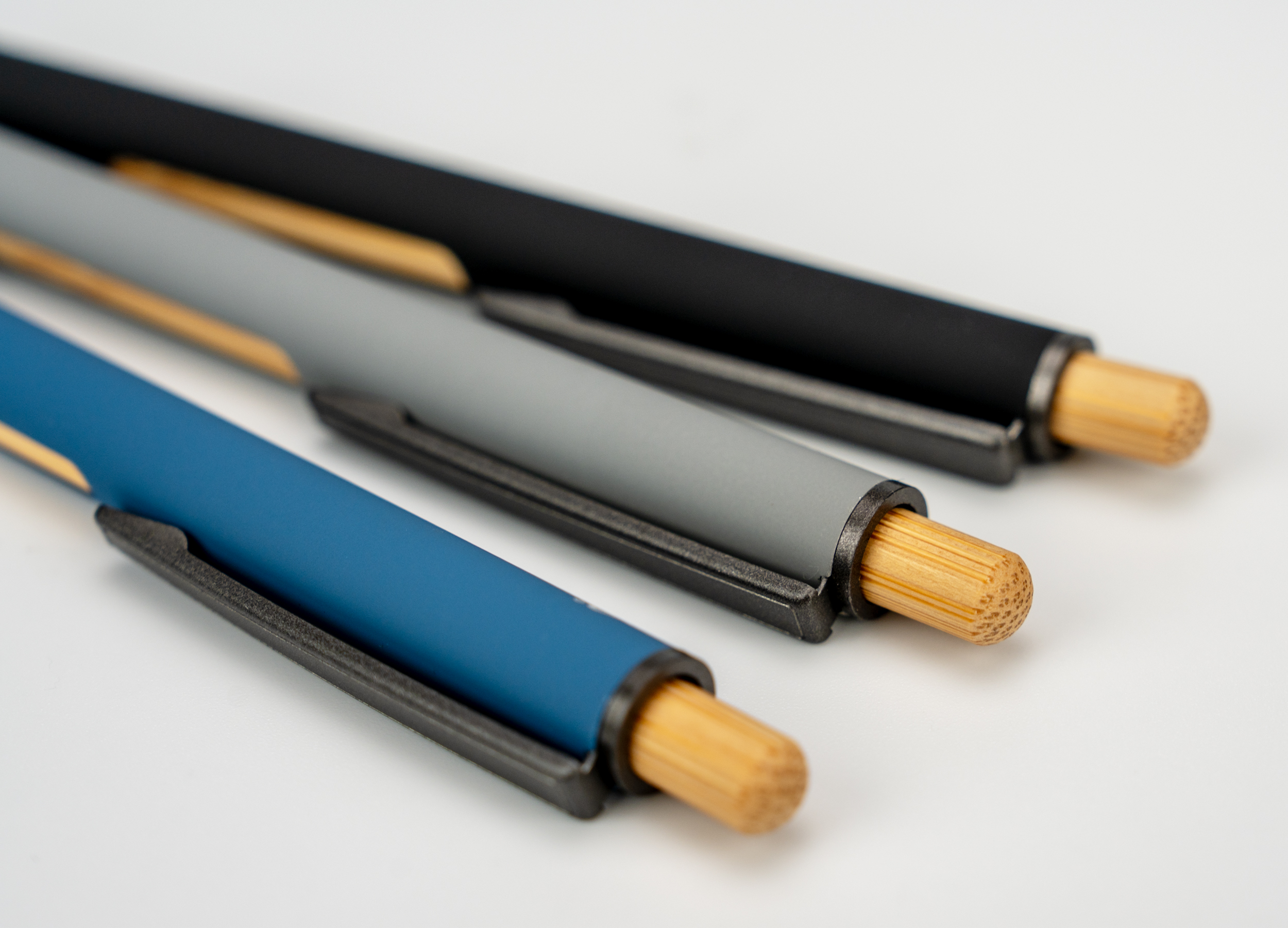 Długopis aluminiowy z recyklingu MARIA