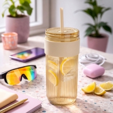 Kubek ze słomką 660 ml SOLEDAD